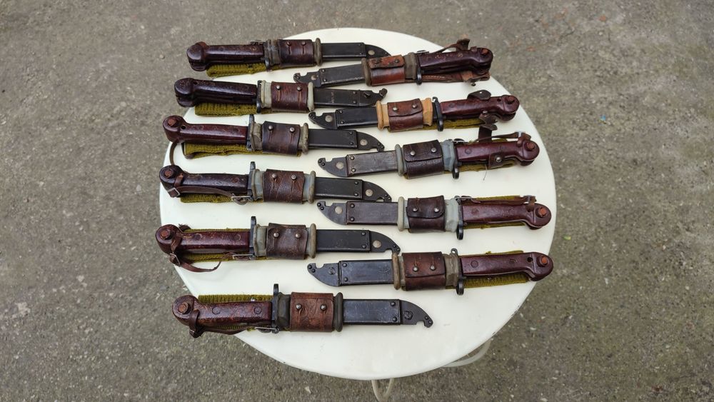 Baionete românești Akm