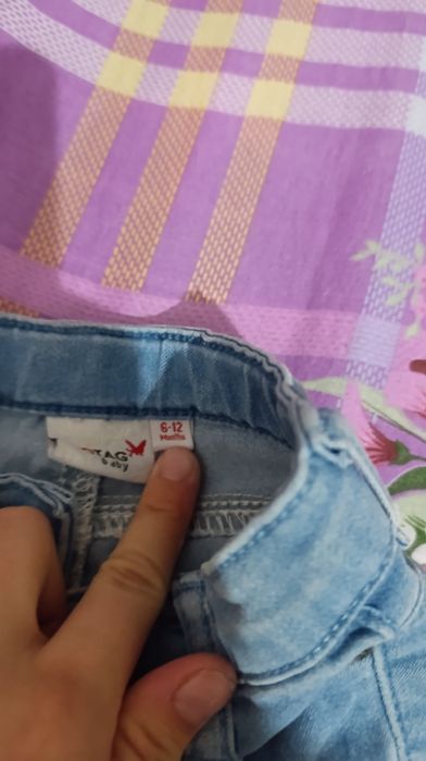 Продаю детские джинсы