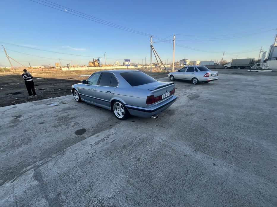 Продам Bmw e34 530