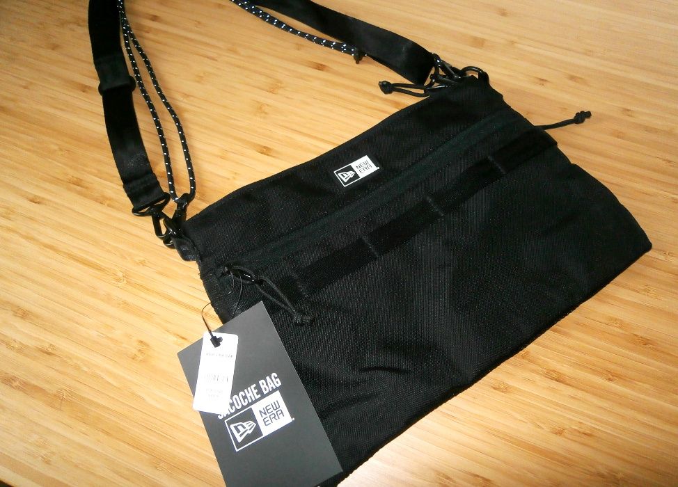 Geanta New Era Sacoche, noua, originala, calitate premium