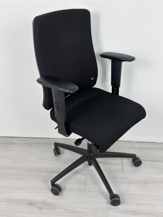 Ергономичен офис стол INTERSTUHL внос от германия