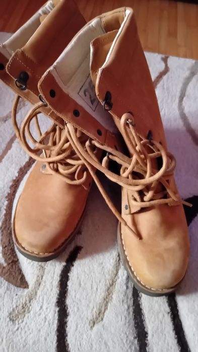 Bocanci militari