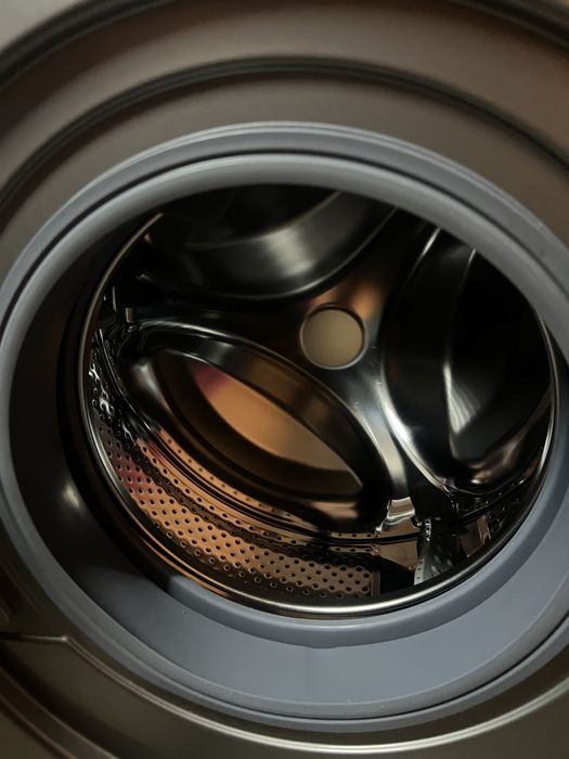 Продам стиральную машинку midea 6 кг