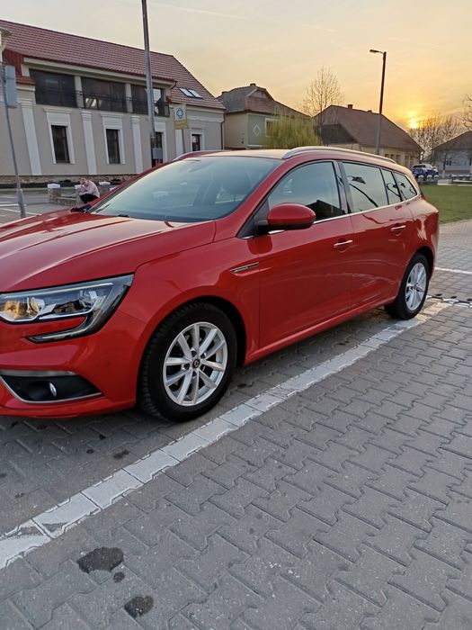RENAULT Megane 2021 — imagine 2