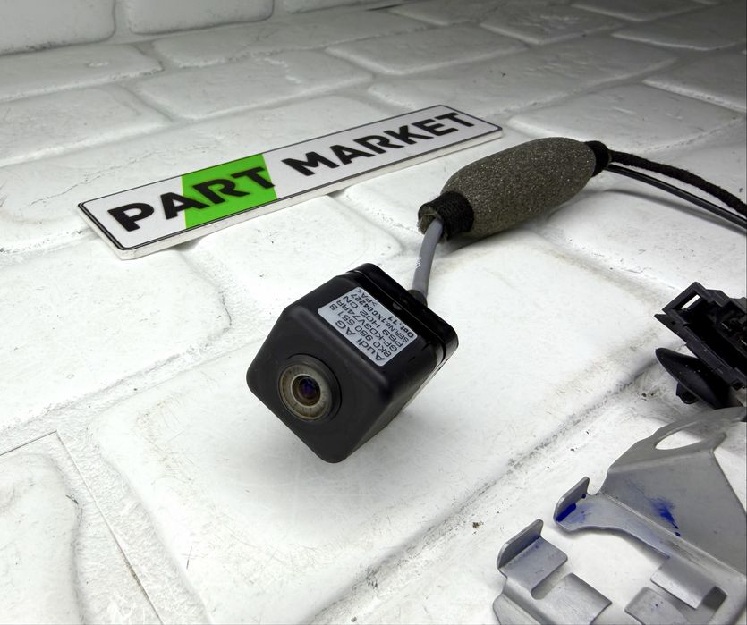 Задна камера AUDI A8 D4 4H 8K0980551B