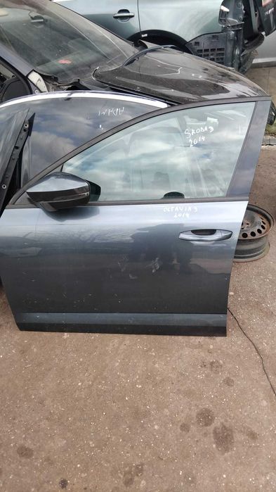 Usa stanga fata Skoda Octavia 3 an 2014