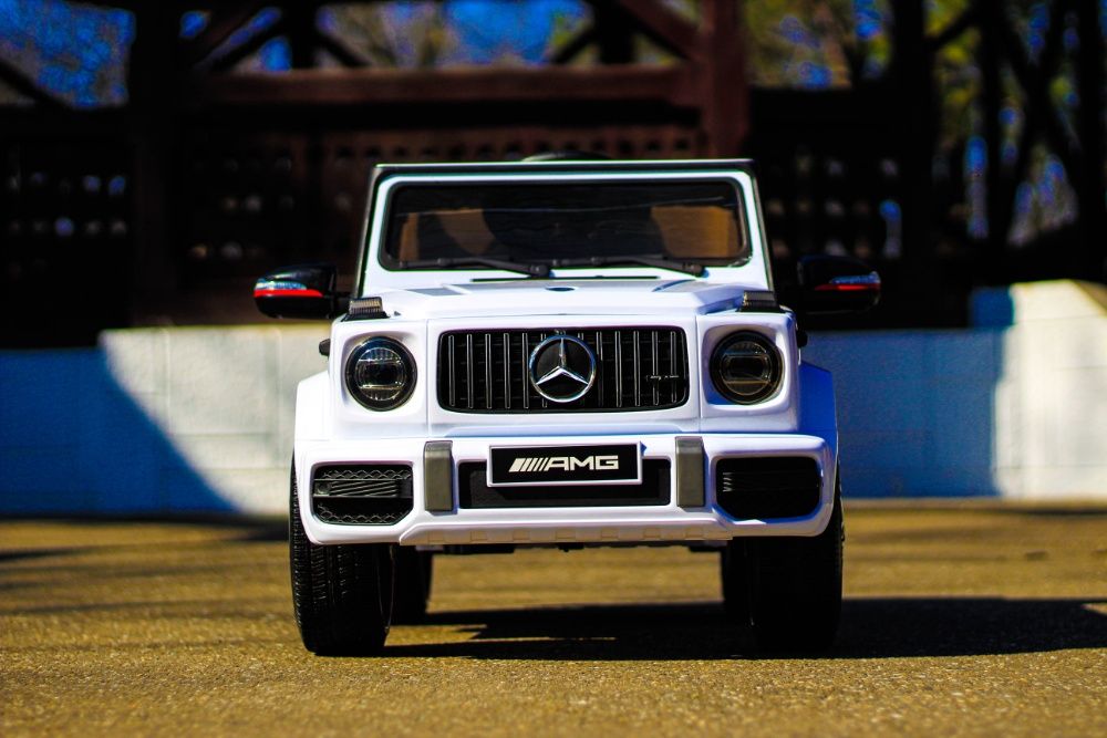 Masinuta electrica pentru copii Mercedes G63 AMG 2x25W NOUA #ALB