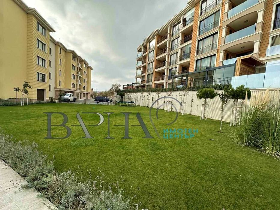 Дава се под наем Двустаен апартамент в Варна, Център - 70 кв.м за 398.82 € - Снимка #19