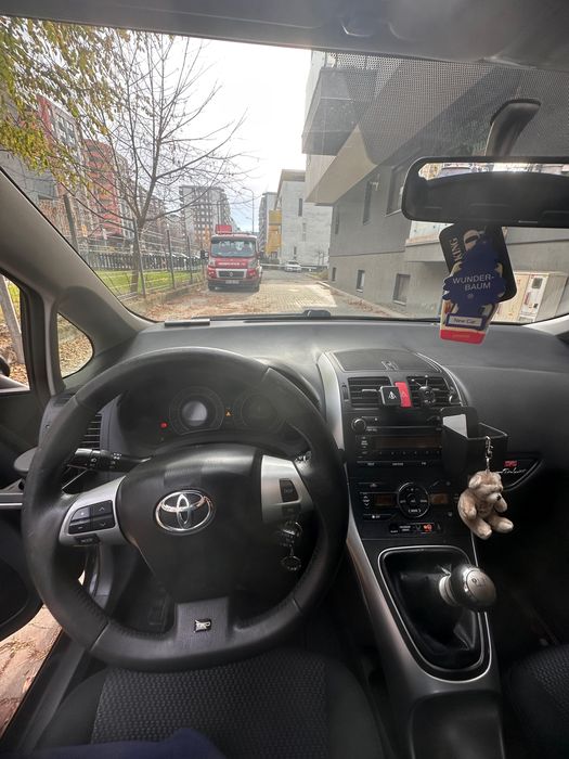 Toyota Auris 2011, motor 2.0D-4D, diesel, hatchback