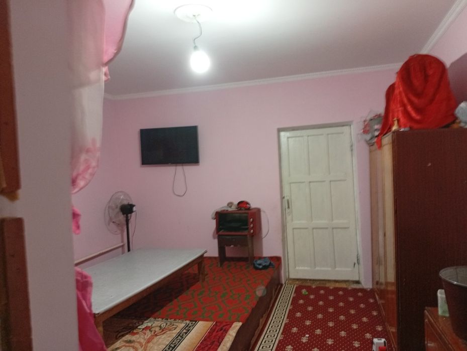 Uy sotiladi 6 sotx dakumentlari bor