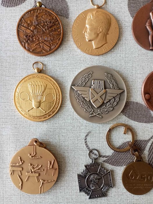 Лот от медали и плакети