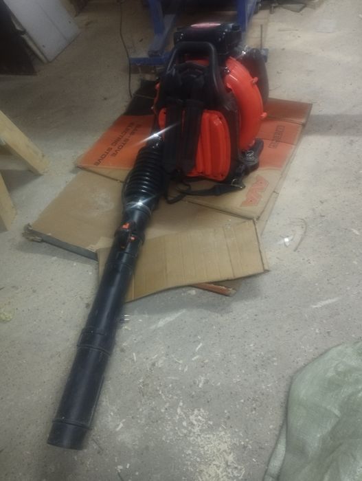 Ветродуй бензиновый.