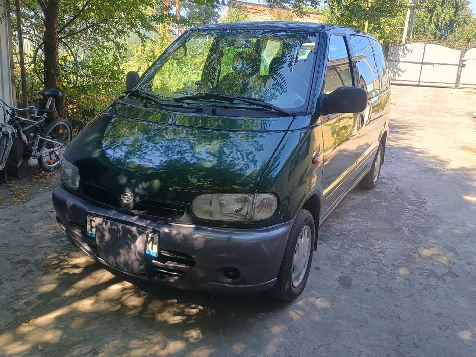Ниссан Серена 1,6