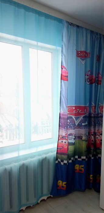 Продам шторы в детскую