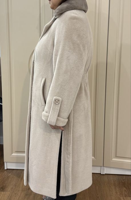 Пальто женское. Алпака с норкой