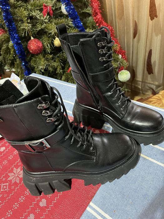 Ghete dama, piele  negre ENZO BERTINI