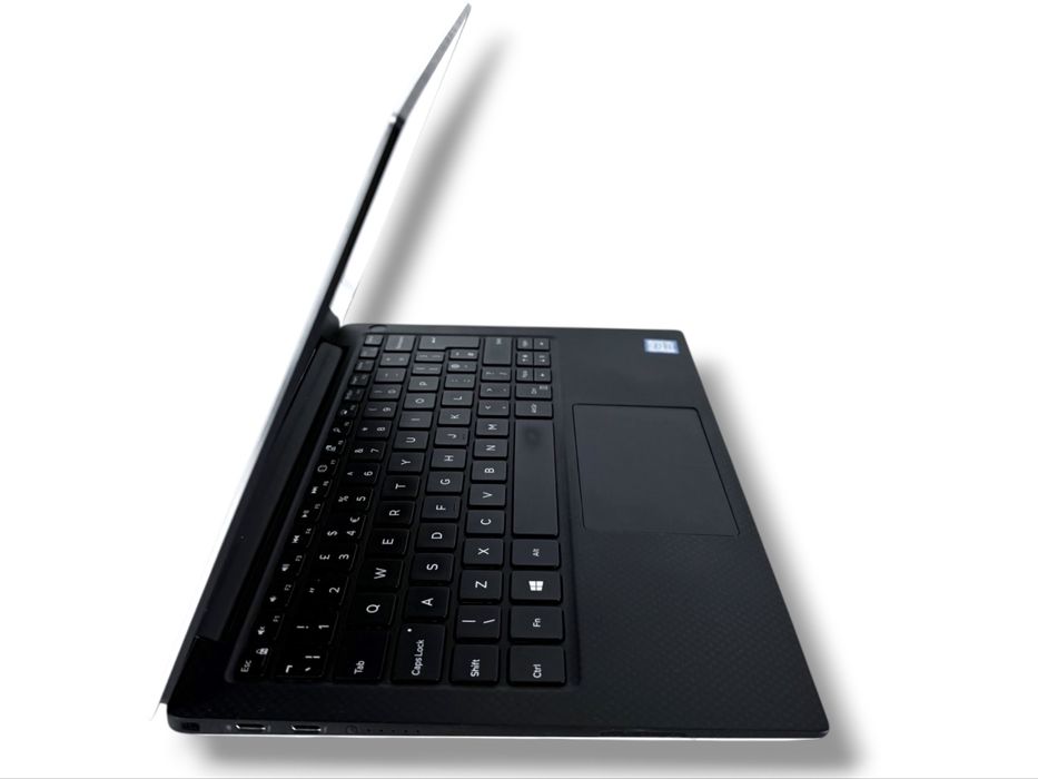 Dell XPS 13 9370 13.3" 4K UHD Touch i5-8250U 8RAM 256GB Intel UHD Graphics 620 Перфектен! Гаранция!