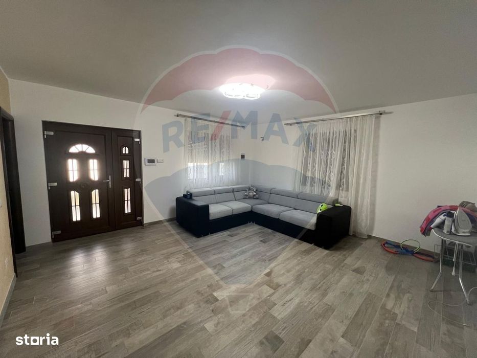 Casă 4 camere Focsani str Militari