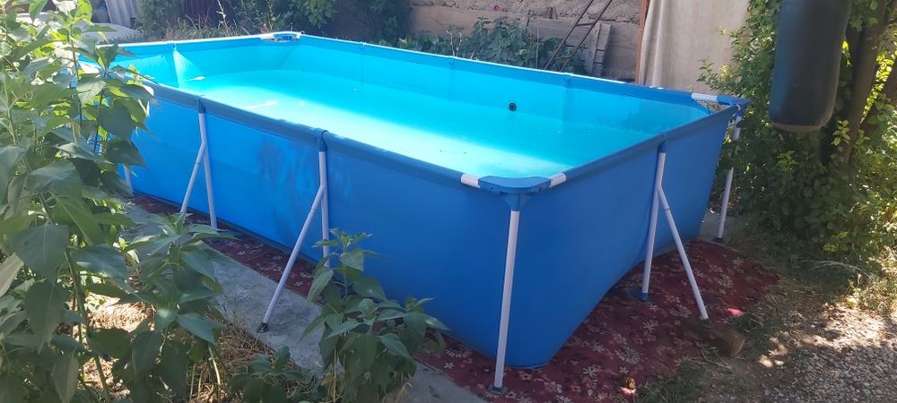 Каркасный-надувной бассейн