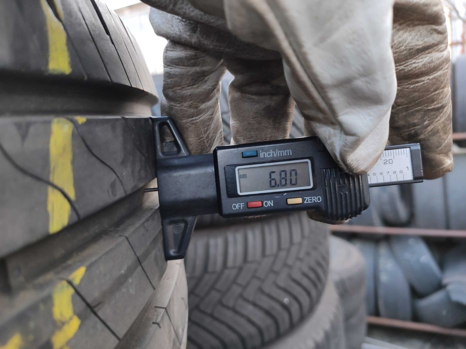 2бр Летни гуми 225 55 17 - Goodyear