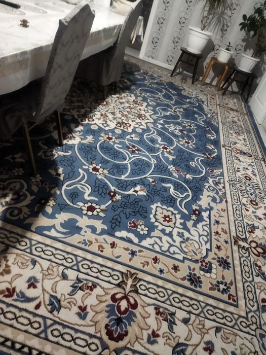 Ковры б.у хорошим состояние