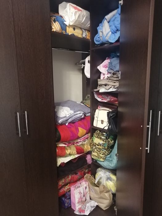 Угловой продам срочно