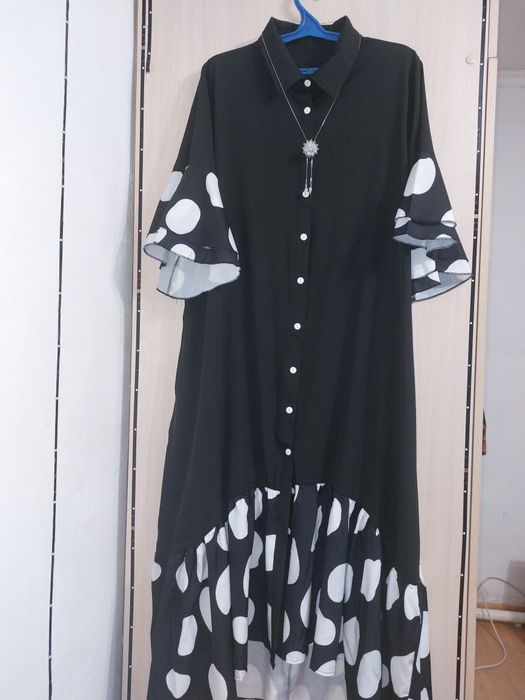 Продам платье в горошек