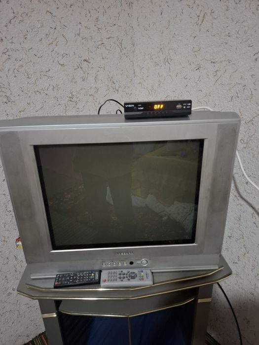 Телевизор самсунг