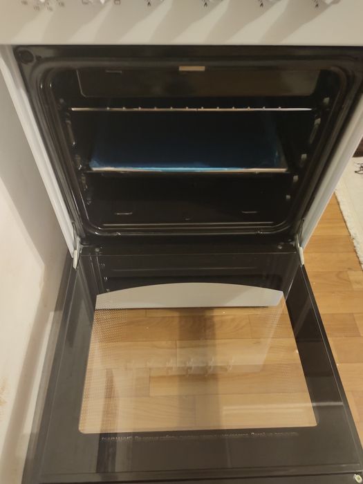 Продам газ плиту