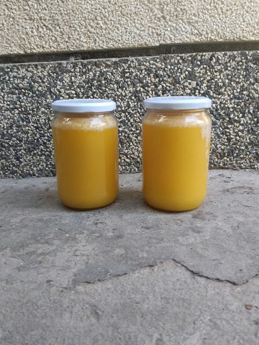 ПРОДАВАМ пчелен мед
