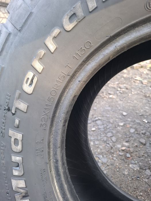 Vand 2 anvelope 32×11.50R 15 LT bune fara defecte