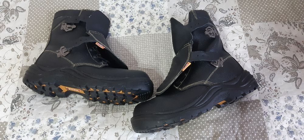 Берцы новый 43размер