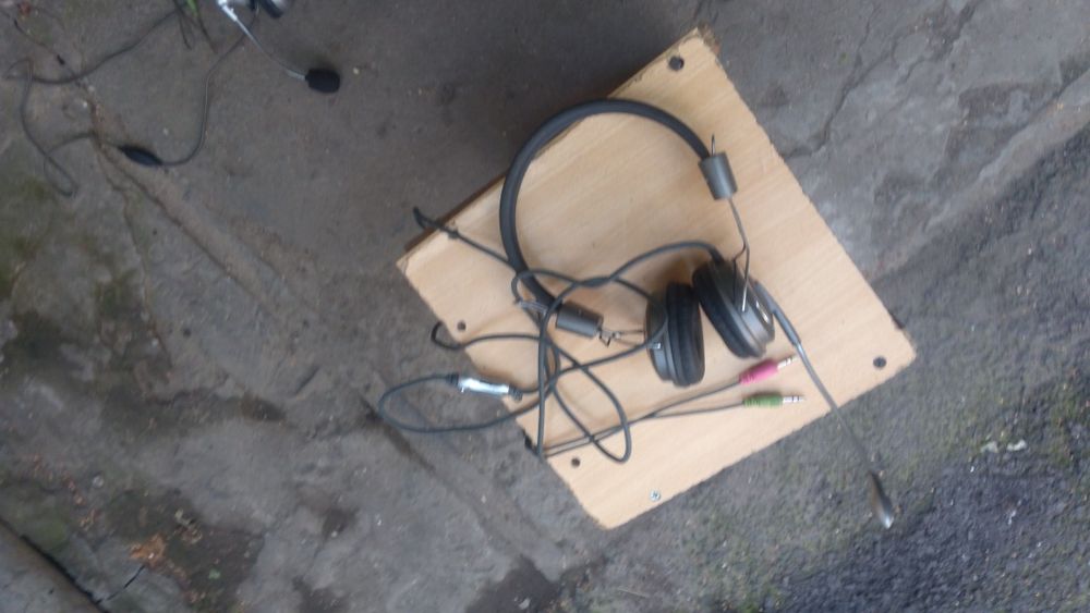 Наушники проводные разные