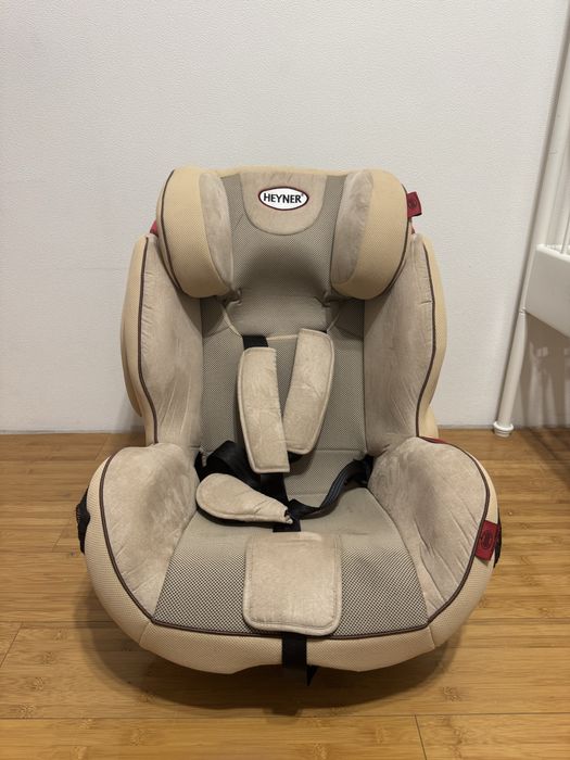 Автокресло HEYNER