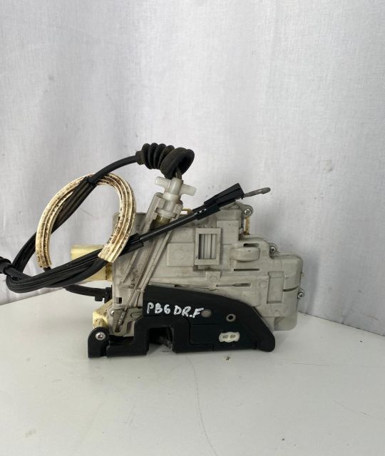 Broasca usa dreapta fata 3c1837016a Volkswagen VW Passat B6