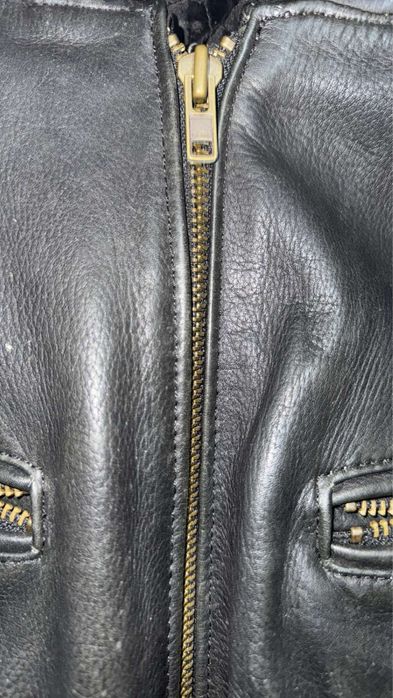 Кожено яке бомбър.