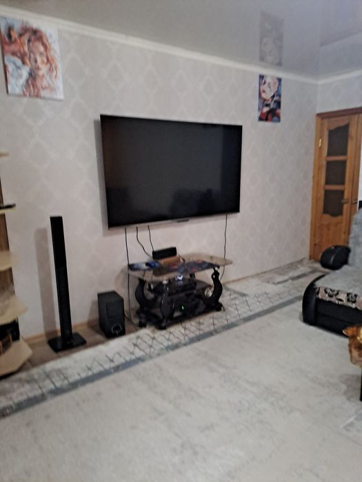 Продам  3-х  комнатную  квартиру.