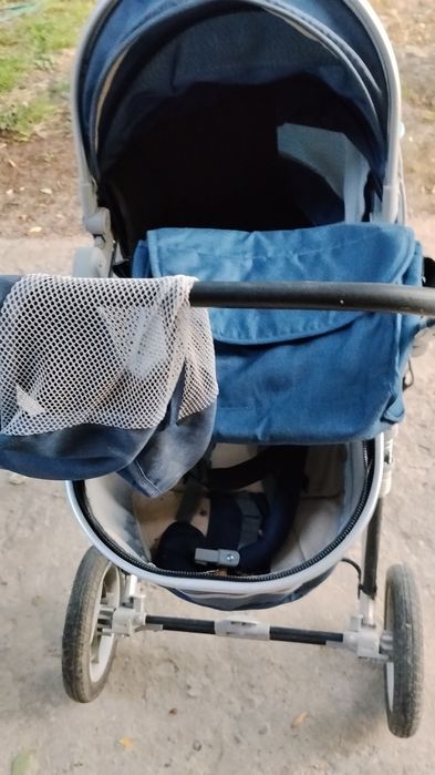 Holati yaxwi kolyaska