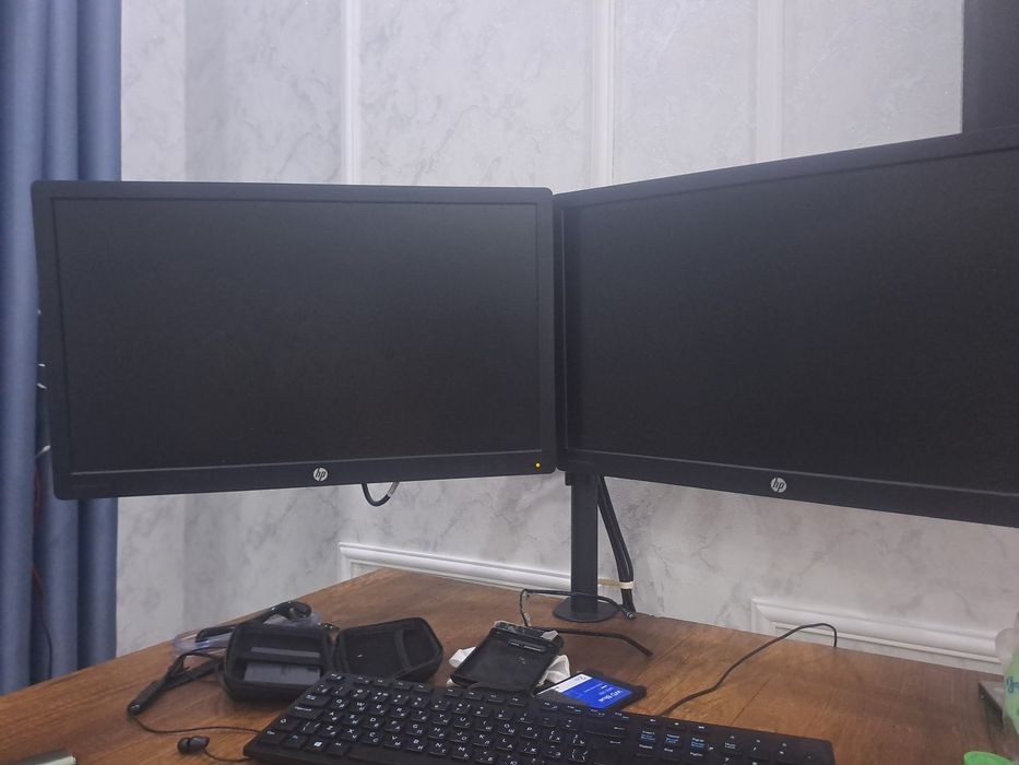 Продам монторы 24"