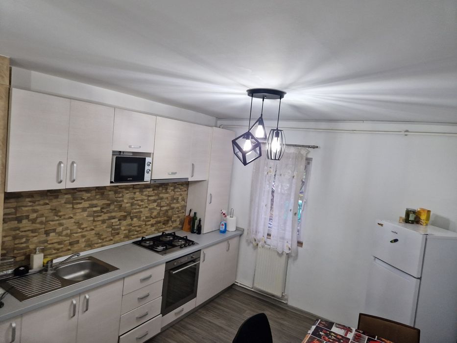 Apartament de inchiriat
