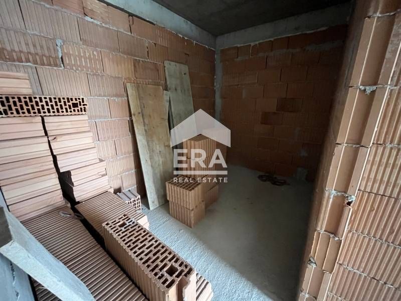 Едностаен югозападен апартамент за продажба, в новострояща се бутикова