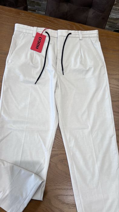 Нов мъжки панталон Hugo Boss