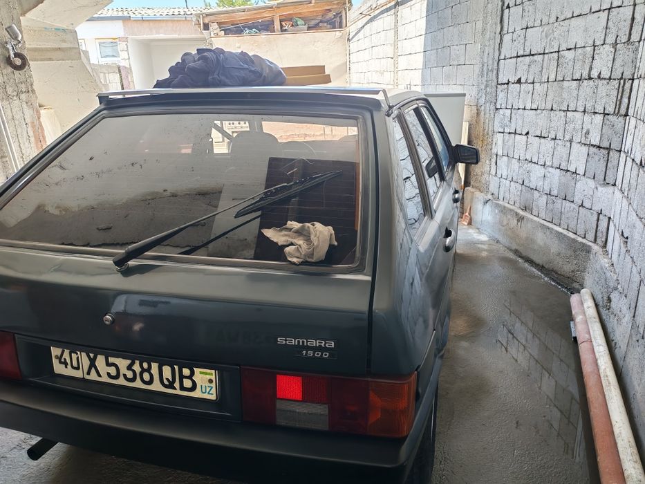 Продаю 2109 Самара 1.5 двигатель год 1990 хорошим состояние