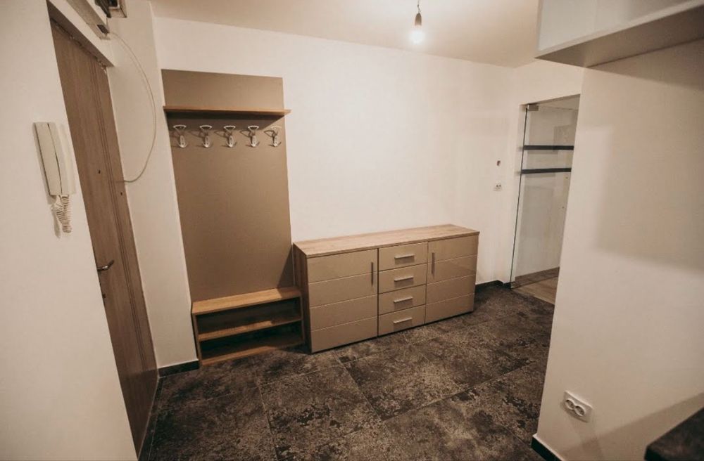 Inchiriez apartament cu o camera Iulius Town