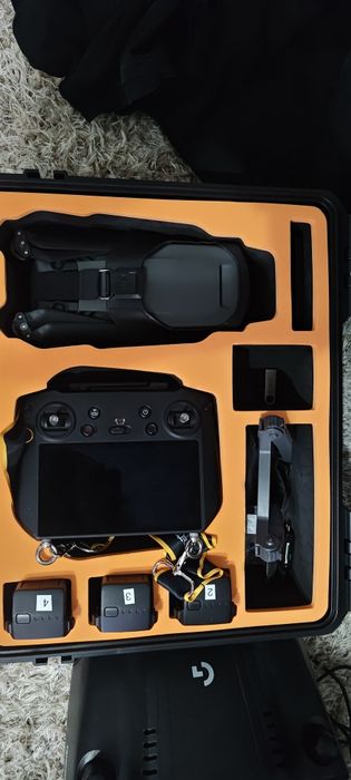 Drona MAVIC 3 - Fly more combo