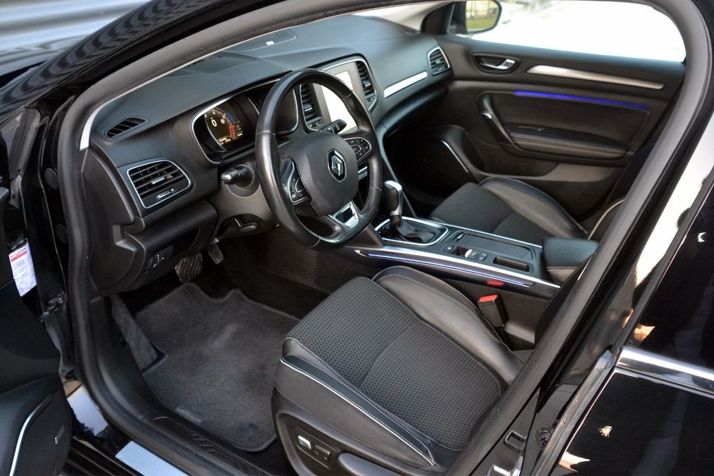 Renault Megane IV Bose  Automata Euro 6 Panoramic LED