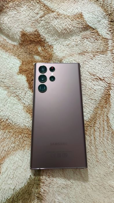 Продаю Samsung s22 ultra