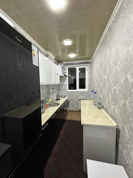 Uy sotiladi srochna qoyliq massif 5