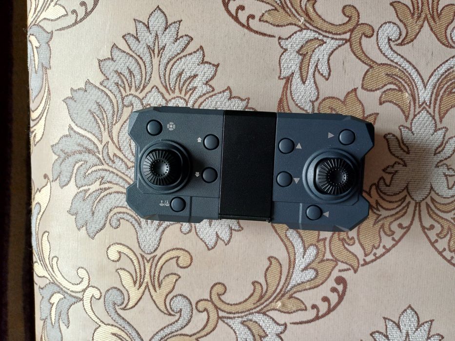 Дрон с камерой квадрокоптер