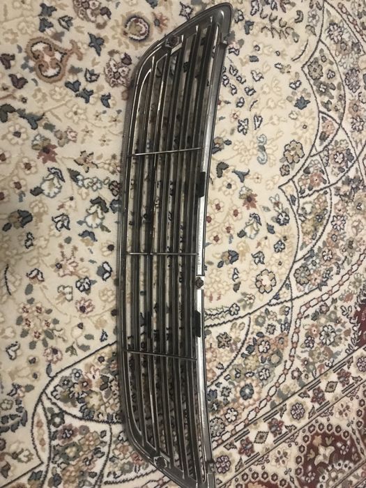 Решотка радиатора ES300-330